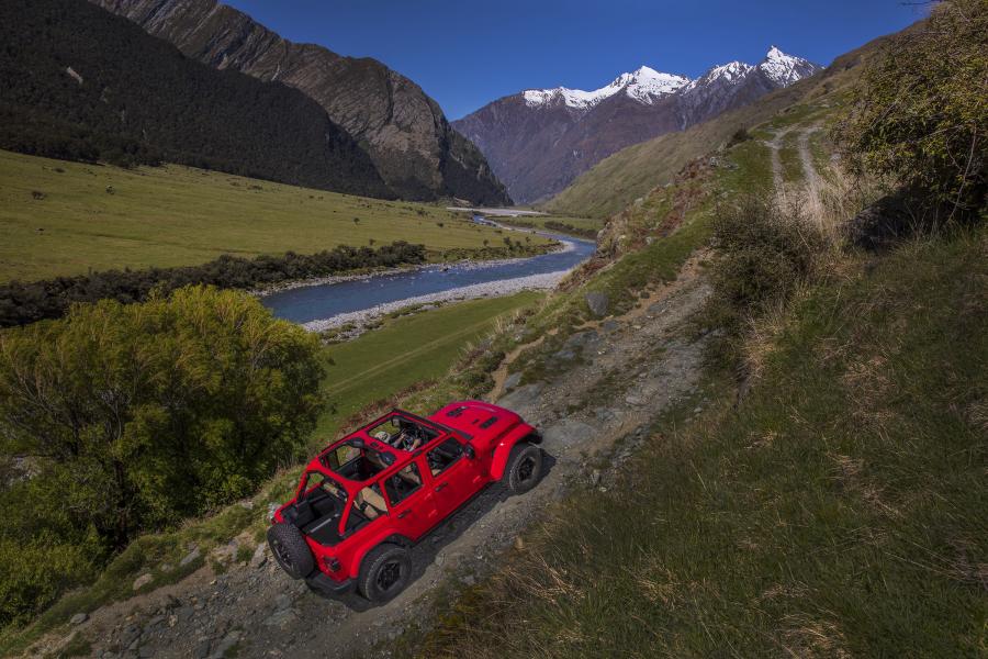  Jeep Wrangler Unlimited Rubicon (JL) 2018 года  (NA) (фото 9 из 40)